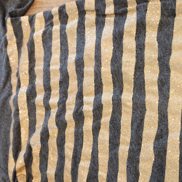 Epic threads long sleeve Tee - Picture 2 of 4